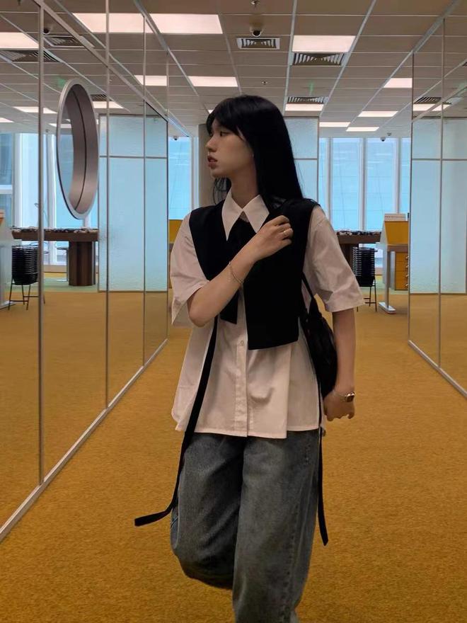 《梦华录》林允二度被渣男骗，生活中却是人精，私服穿搭有一套