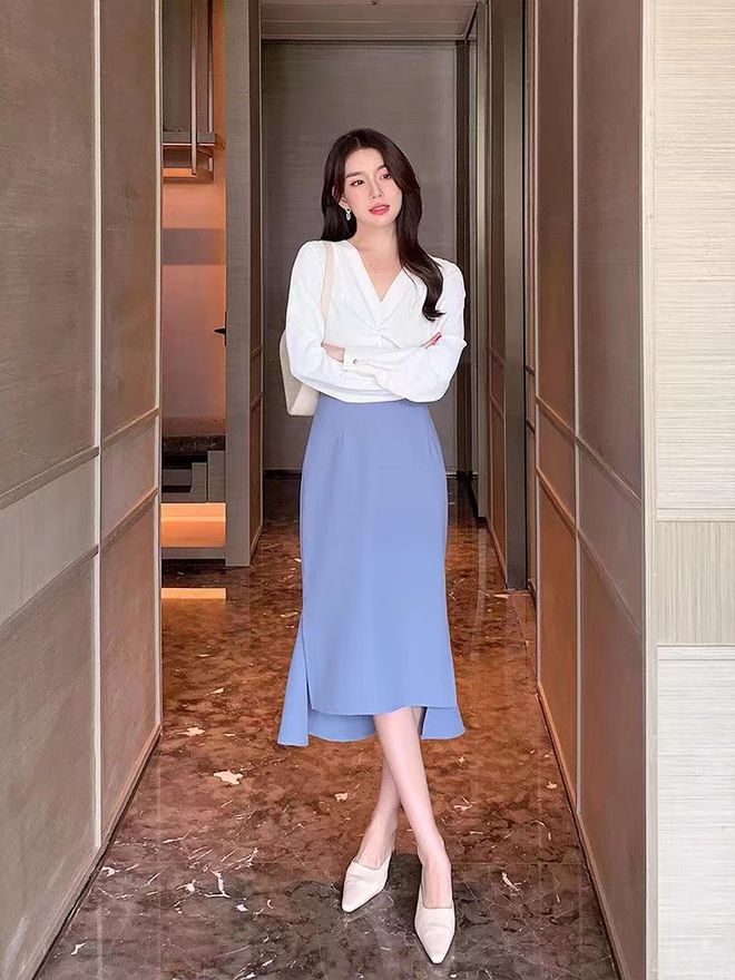 18年前演母女，18年后却酷似姐妹，冻龄穿搭学起来