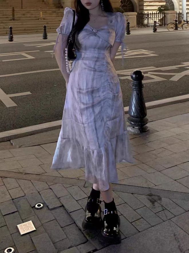 显腰穿搭单品，教你如何塑造青绿腰