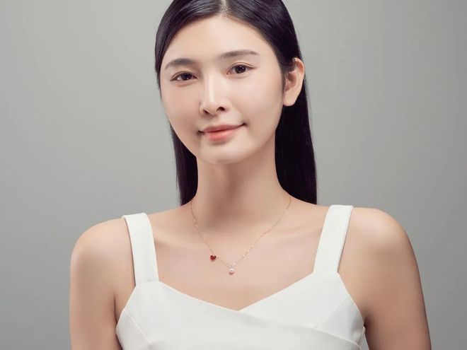 戴珍珠的女人，时髦好看 | 好物