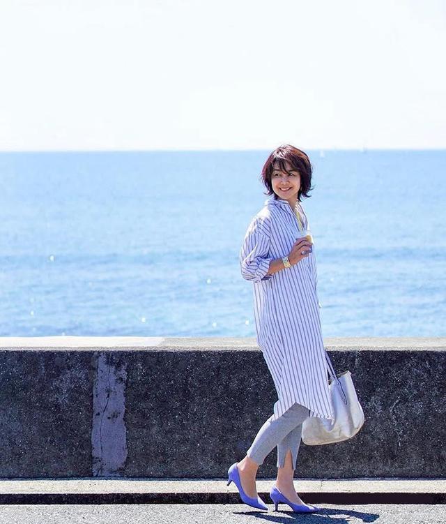 建议中年女性，尽量少穿打底裤！瞧日本主妇这样搭，时髦又女人味